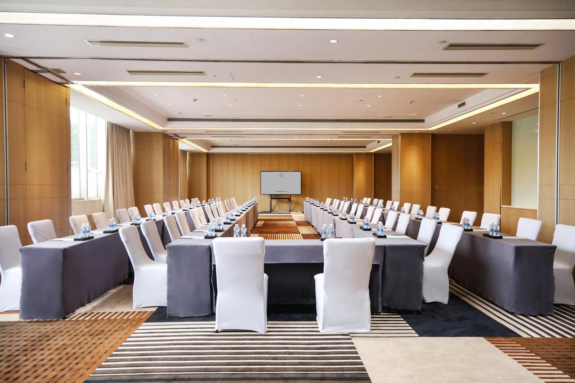 Crowne Plaza Shanghai Anting-Auto City - 15 Minutes Drive To F1 Jiading Luaran gambar